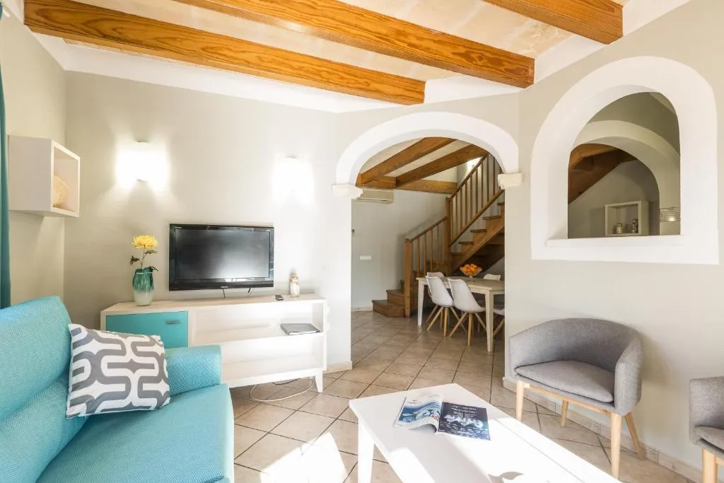 VILLA THREE BEDROOMS WITH AIR CONDITIONING Room, Maribel Villas, Menorca