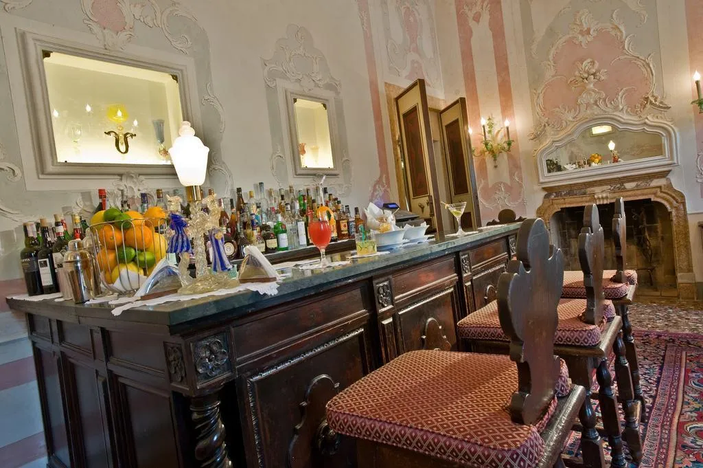 Bar, Villa Condulmer, Venice