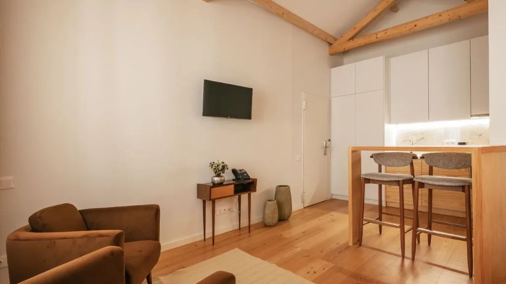 STUDIO DELUXE ONE BED Room, Porta Nobre Boutique Hotel by Aspasios, Porto