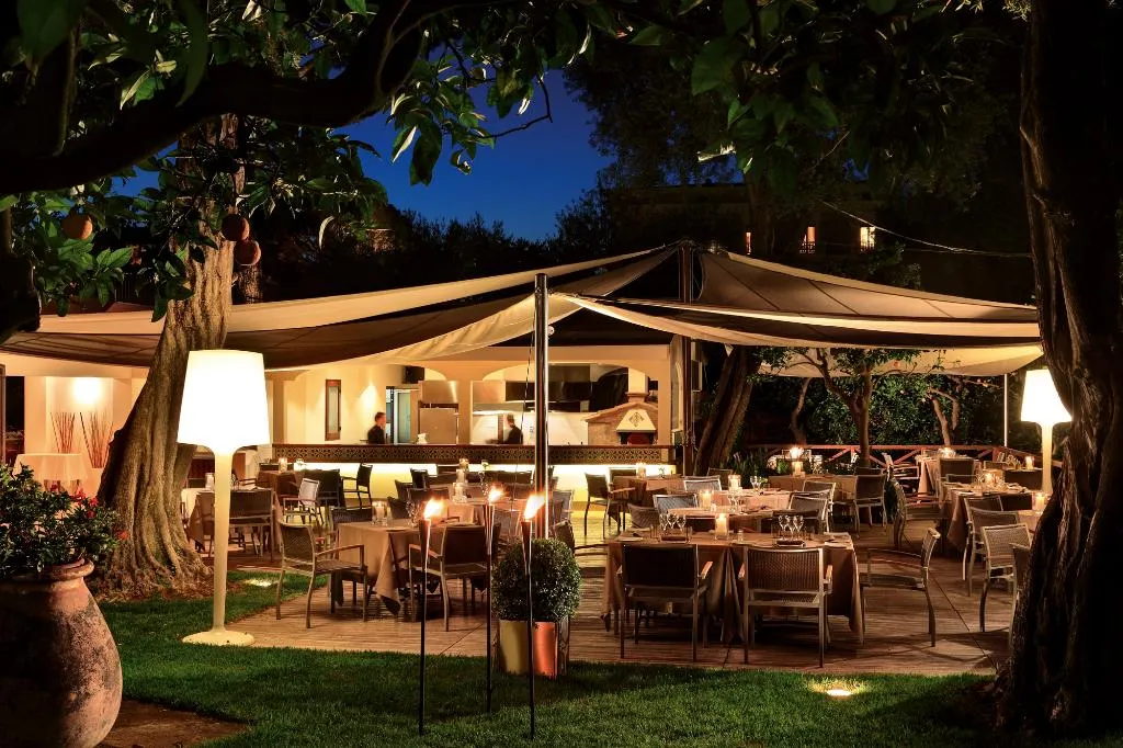 Restaurant, Grand Hotel Excelsior Vittoria Spa, Naples