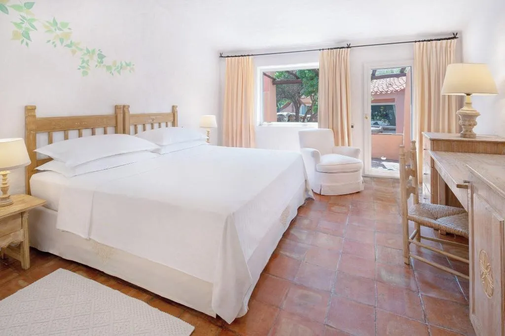 DOUBLE INNER-KING SIZE BED Room, Cervo, Olbia