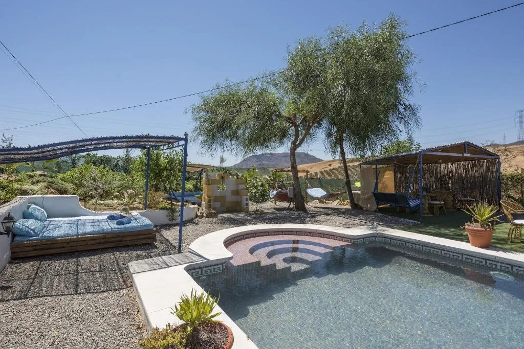 Sports and Entertainment, Dos Alamos, Costa Del Sol