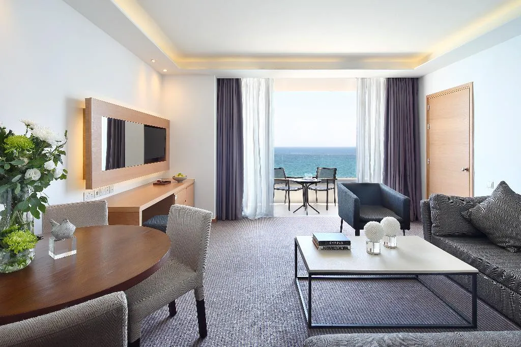 SUITE DELUXE SEA VIEW Room, Royal Apollonia, Cyprus