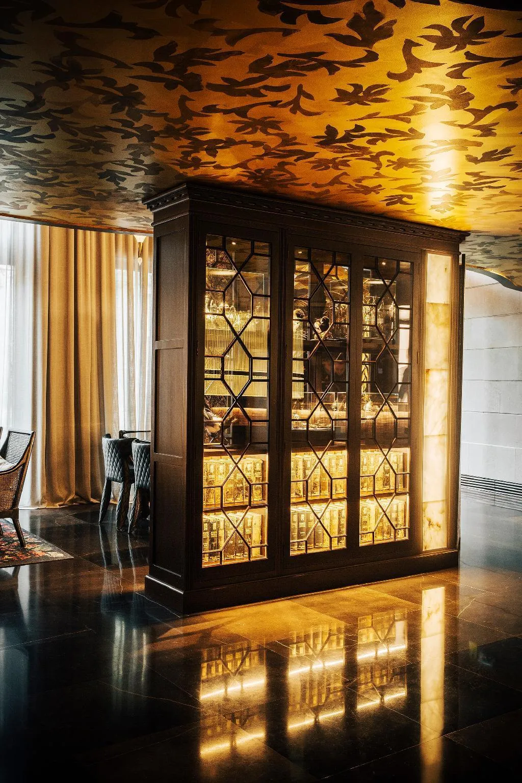 Lobby, Bagues, Barcelona