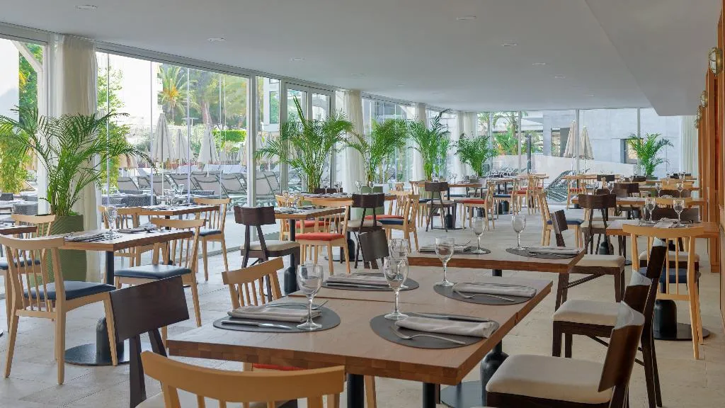 Restaurant, H10 Casa del Mar, Majorca