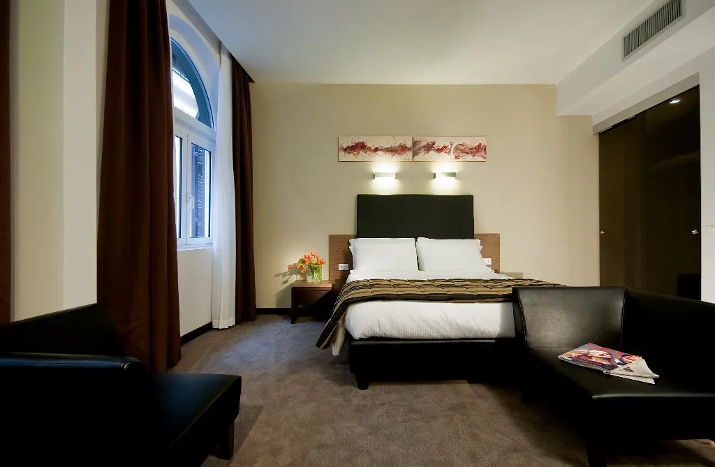 DOUBLE PREMIUM Room, Hotel Rinascimento, Rome