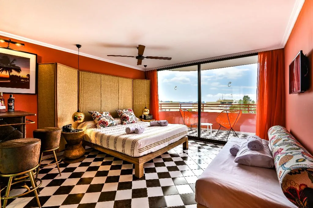 JUNIOR SUITE DELUXE Room, Cubanito Ibiza, Ibiza