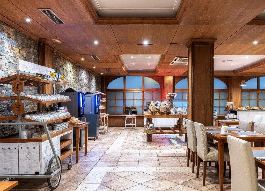 Restaurant, Vielha Val d’Arán Affiliated by Melia, Costa Brava