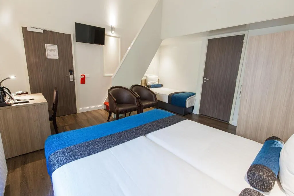 Room, Hotel Library Amsterdam, Amsterdam