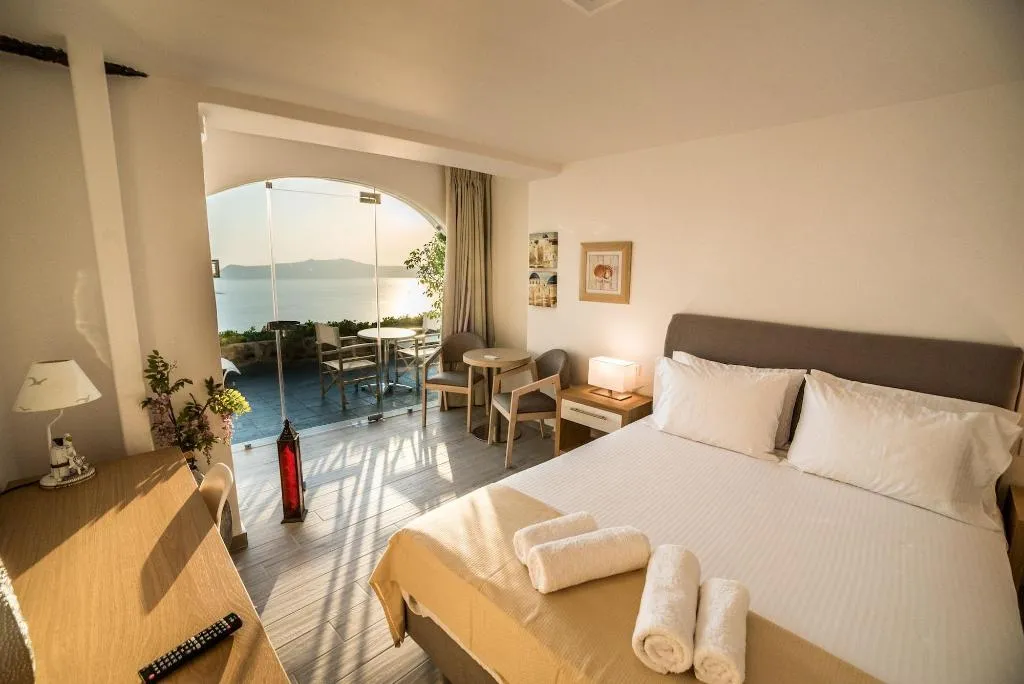 Room, Kratiras View Luxury Suites, Santorini