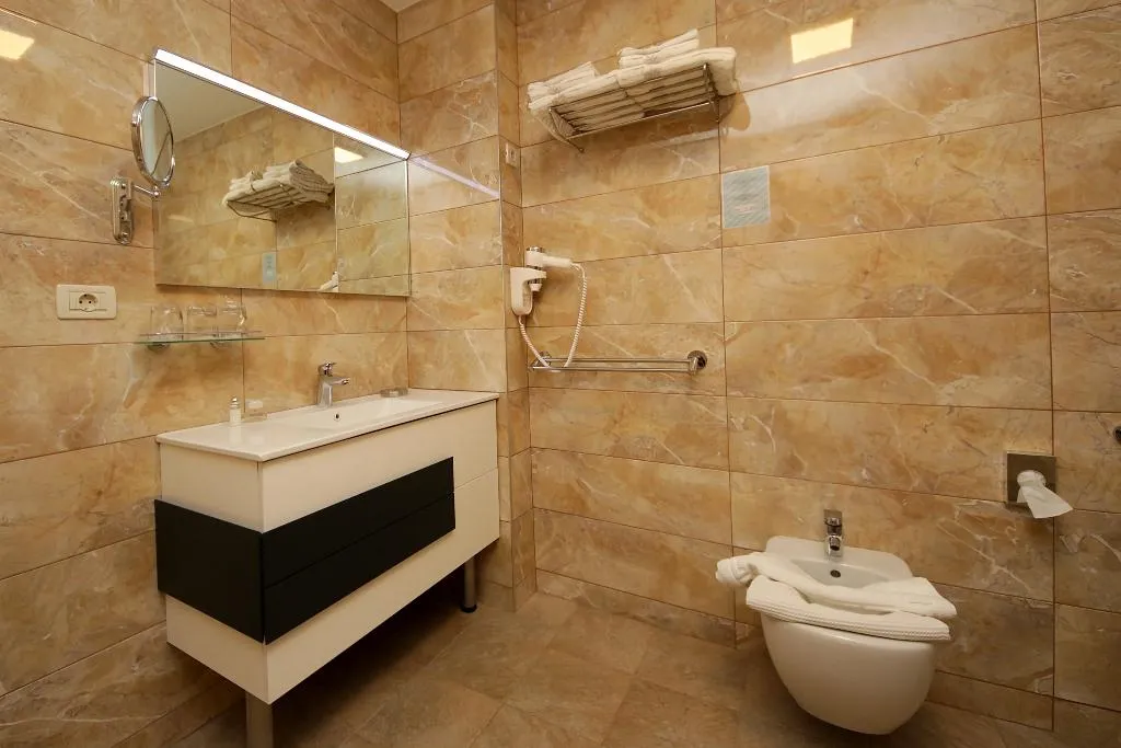 DOUBLE DELUXE SEA VIEW Room, Villa Radin, Split