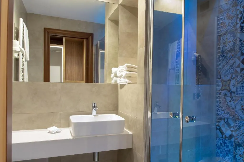 Room, Hotel Miramare, Naples