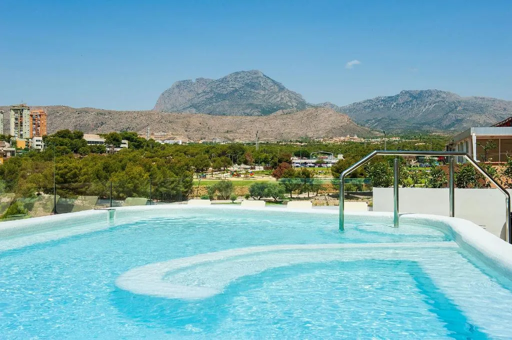 Pool, Carlos I, Costa Blanca