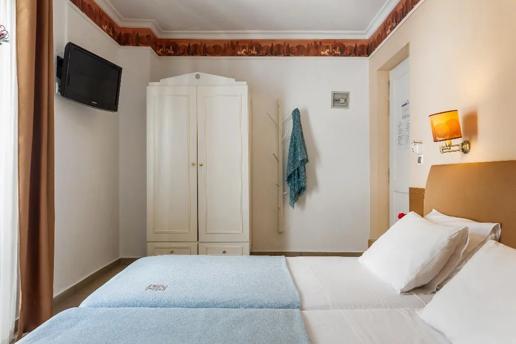 Double or Twin ECONOMY Room, Akti, Skiathos