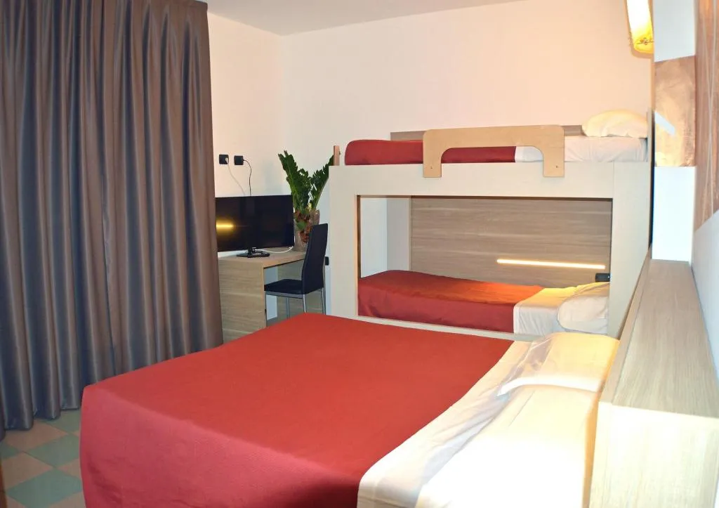 Room, Hotel Ristorante Sempione, Milan