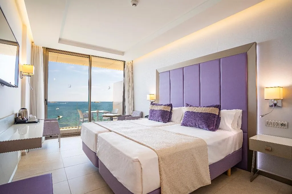 Double or Twin SEA VIEW WITH AIR CONDITIONING Room, Torre del Mar Ibiza, Ibiza