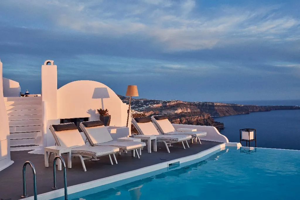 Pool, Katikies Chromata Santorini - The Leading Hotels, Santorini