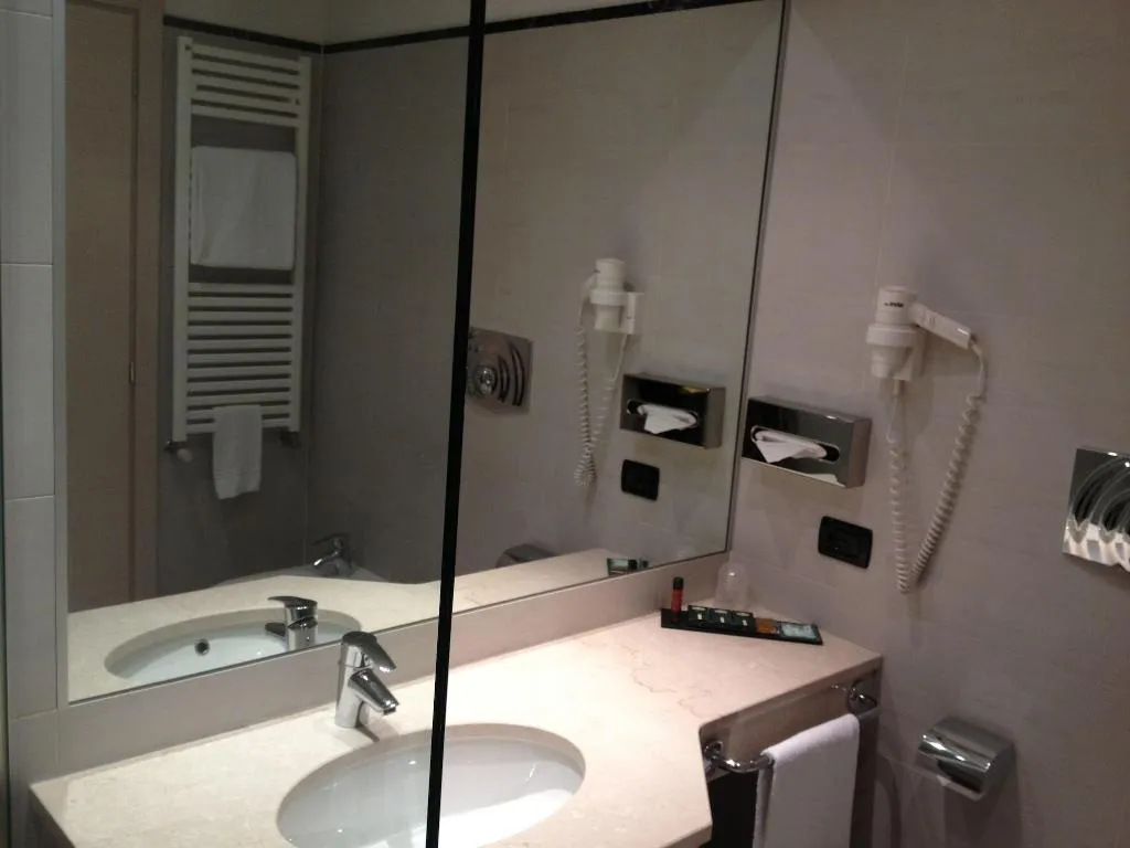 Room, Hotel Mito, Milan