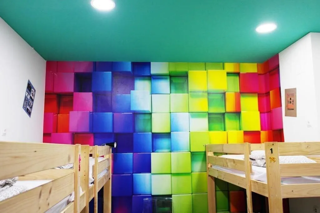 Room, Sevilla Kitsch Hostel Art, Seville