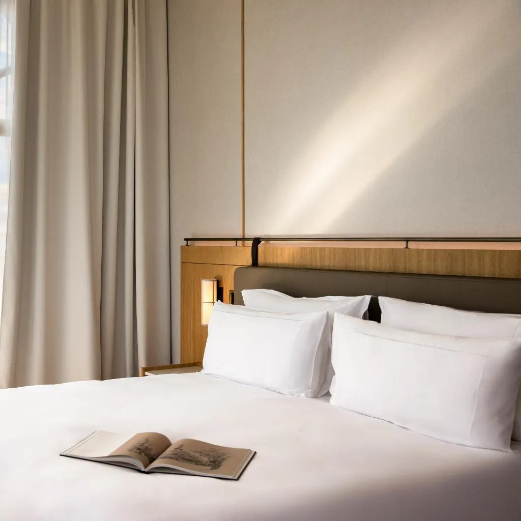 SUITE CAPACITY 3 Room, METT Barcelona, Barcelona