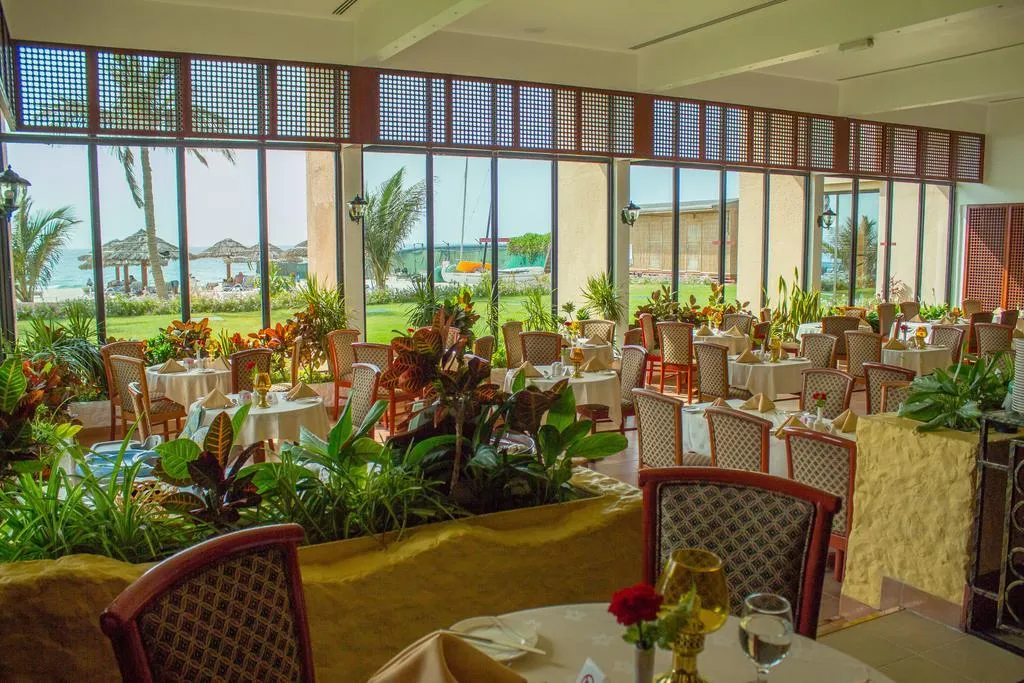 Restaurant, Lou'lou'a Beach Resort Sharjah, Dubai