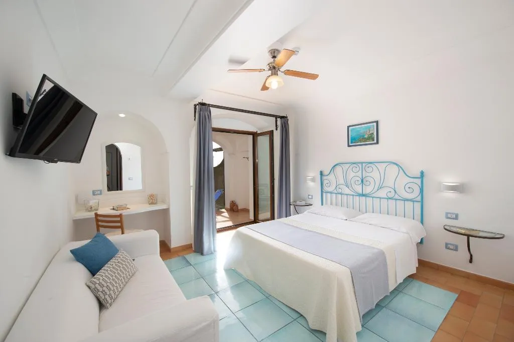 DOUBLE DELUXE SEA VIEW Room, Maresca Hotel Praiano, Naples