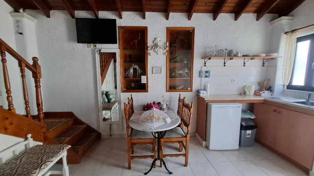 Room, Castellino Studios, Rhodes