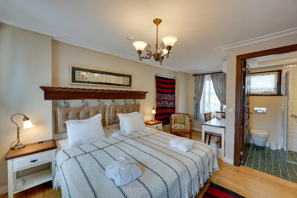 Double or Twin DELUXE GARDEN VIEW Room, Akanthus Hotel Ephesus, Izmir