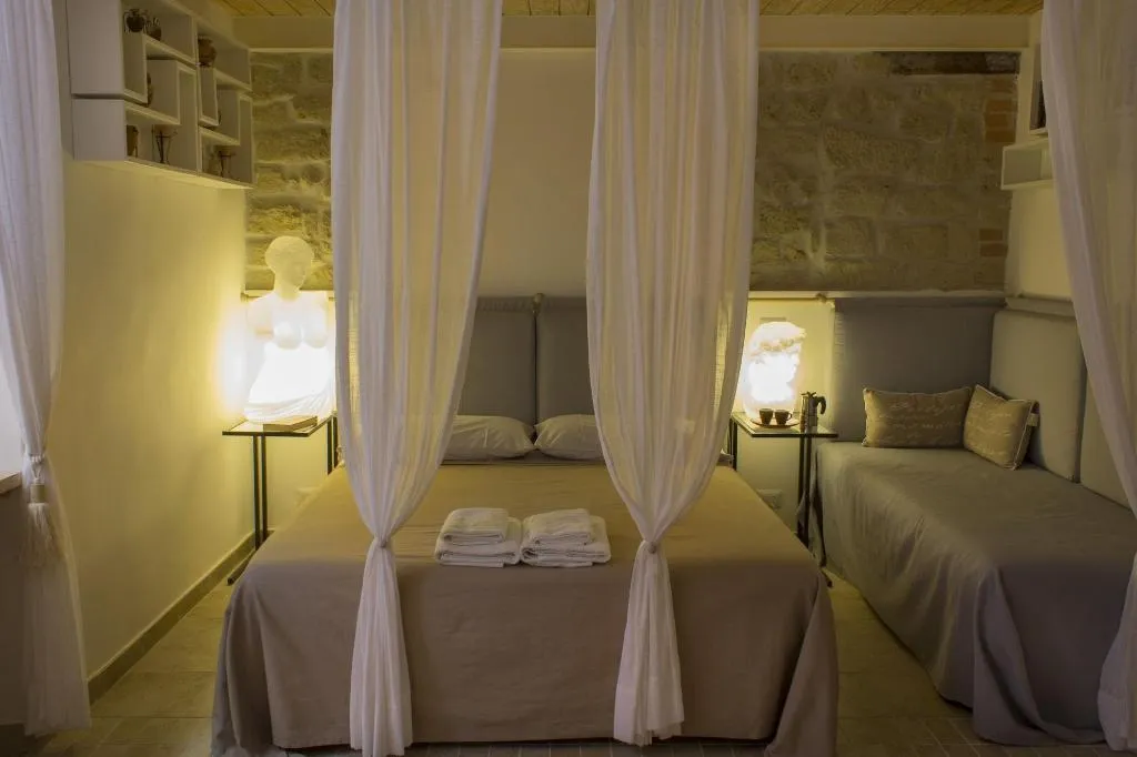 Room, Casa Latina B&B, Naples