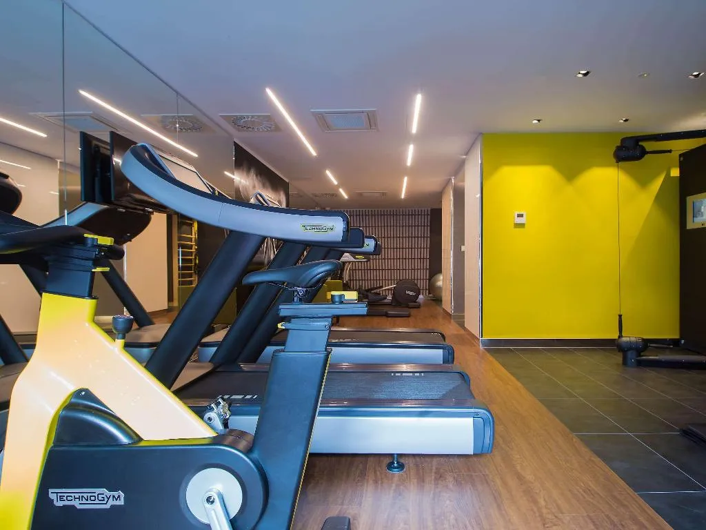 Sports and Entertainment, Mercure Krakow Stare Miasto, Krakow