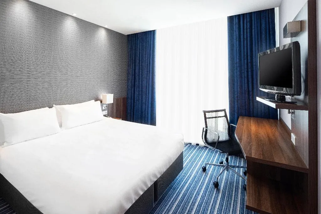 Room STANDARD Room, Holiday Inn Express Amsterdam-Sloterdijk Station, Amsterdam