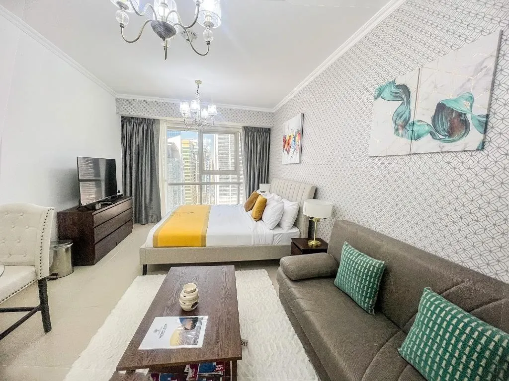 STUDIO BUSINESS Room, Goldcrest Executive, Dubai