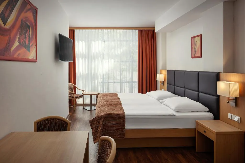 STUDIO WITH KITCHENETTE Room, Ankora, Prague