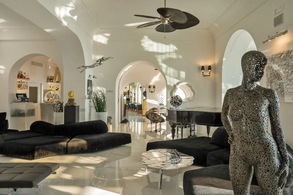 Lobby, Villa Franca, Naples