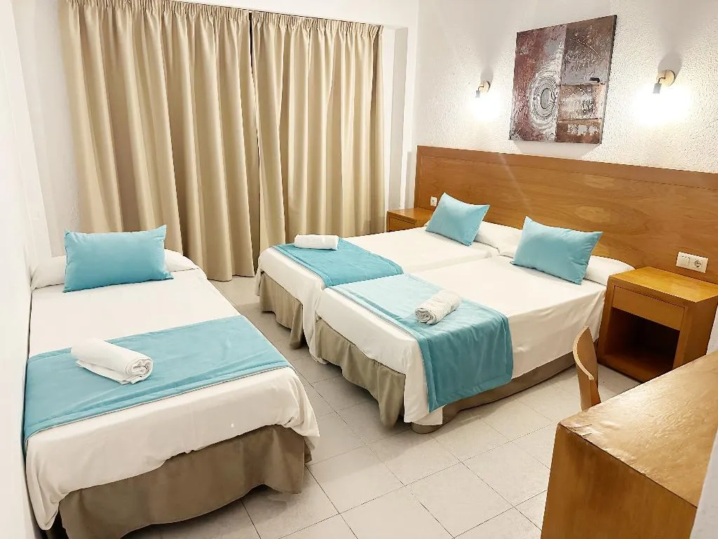 Double or Twin CAPACITY 3 Room, Hotel Selva Arenal, Majorca