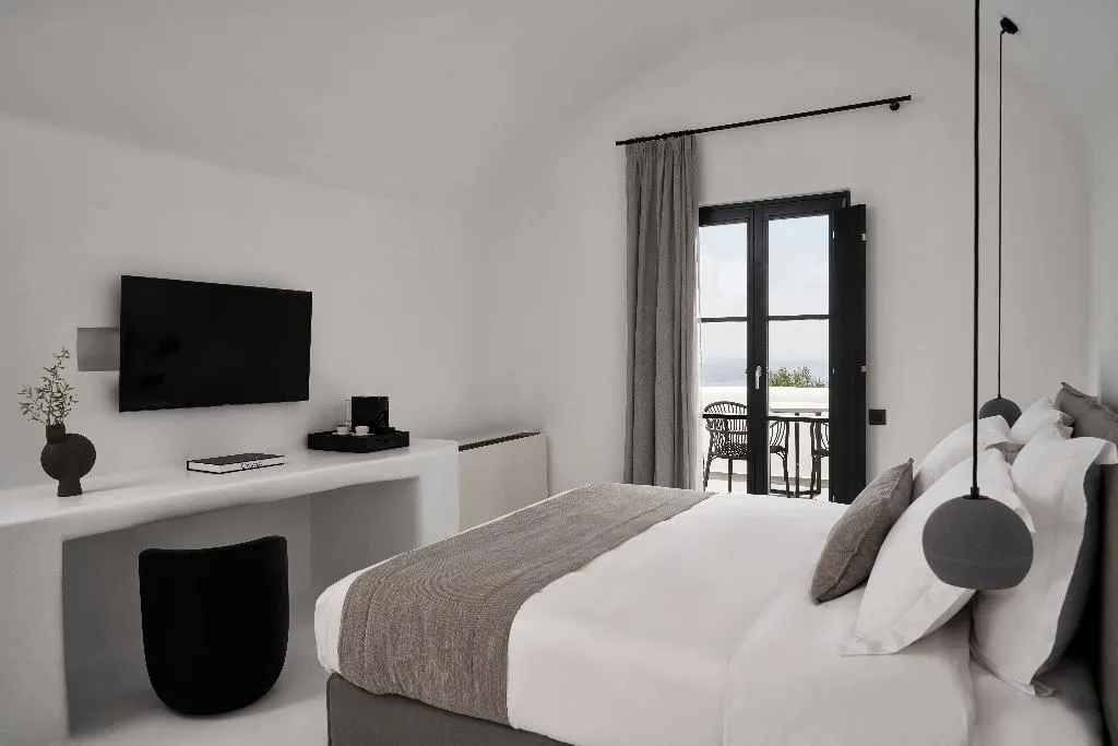 SUITE SUPERIOR WITH VIEWS Room, Pantheon Villas, Santorini