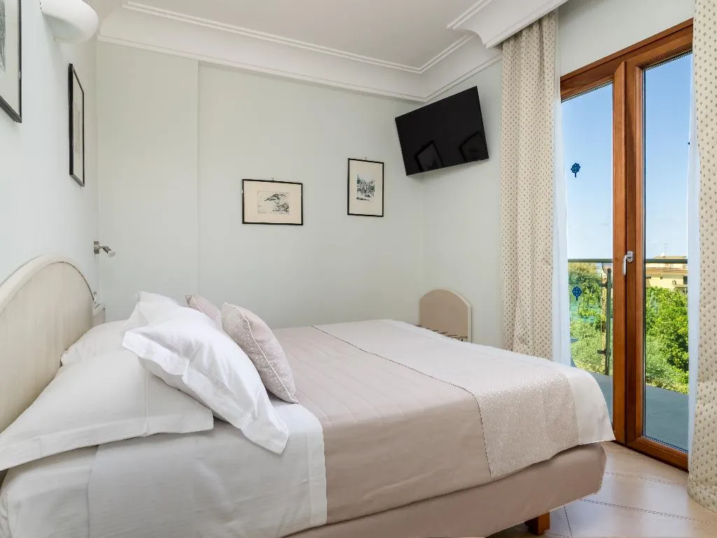 Double or Twin STANDARD Room, Comfort Hotel Gardenia Sorrento Coast, Naples