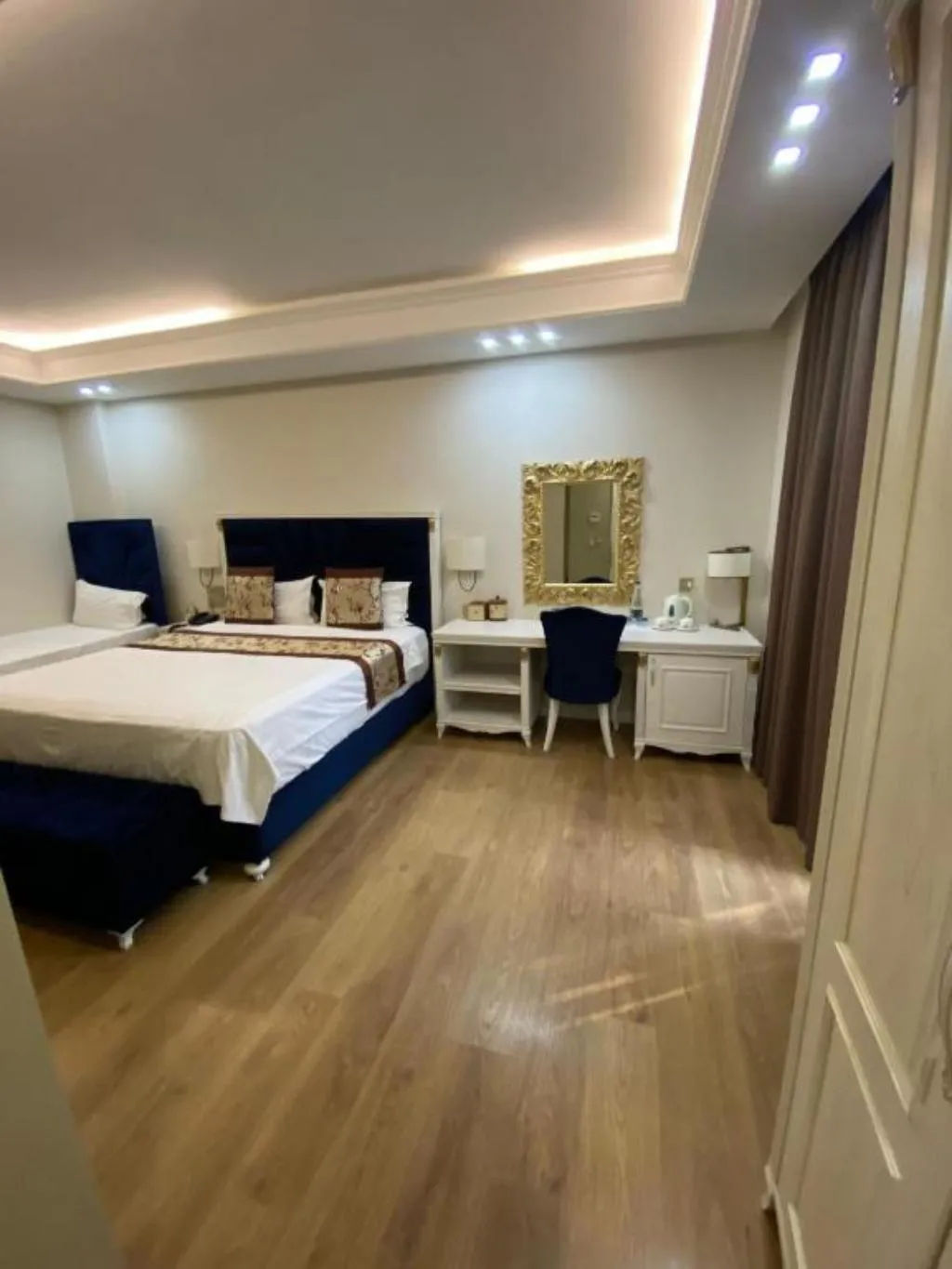 TRIPLE basement Room, Brais Hotel, Durres