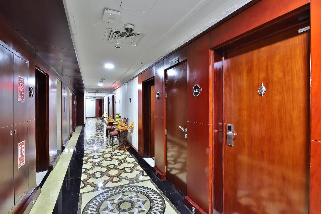 Lobby, Phoenix Hotel, Dubai