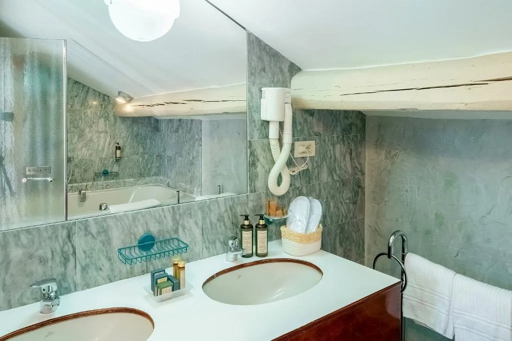 QUADRUPLE STANDARD Room, Villa Mabapa, Venice