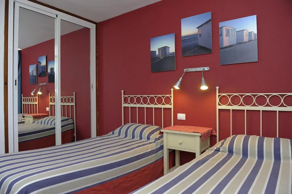 Room, Miriam, Gran Canaria