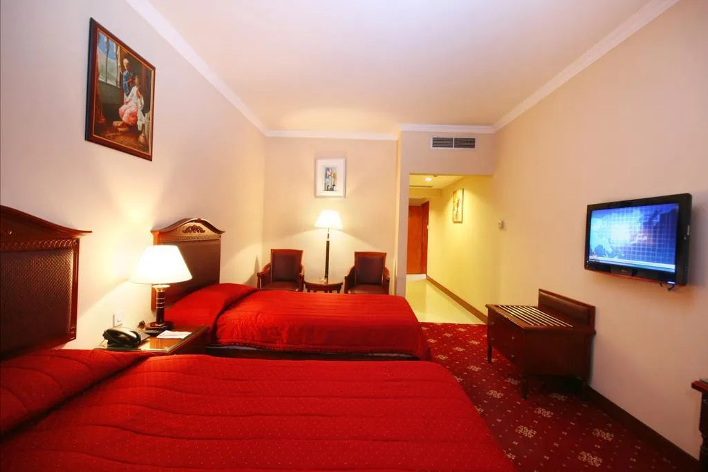 FAMILY ROOM DELUXE Room, Mount Royal Hotel, Dubai