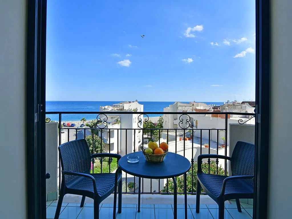 APARTMENT SUPERIOR SEA VIEW Room, Villa Linda, Catania