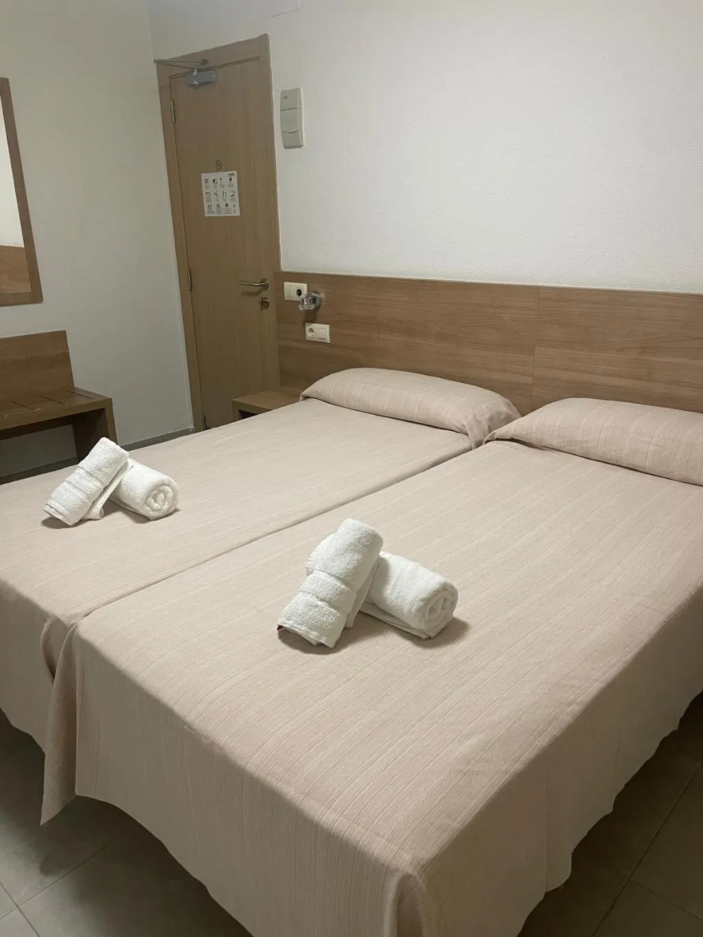 Double or Twin STANDARD Room, Blason Junior, Valencia
