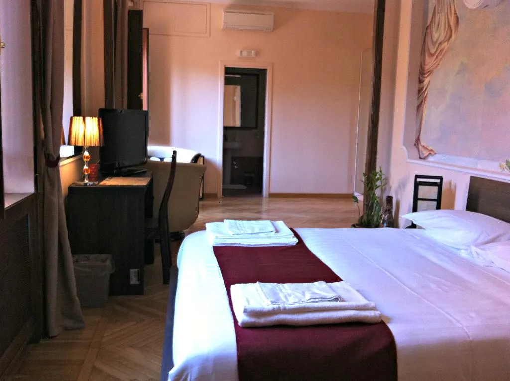 Room, Residenza Delle Arti, Rome
