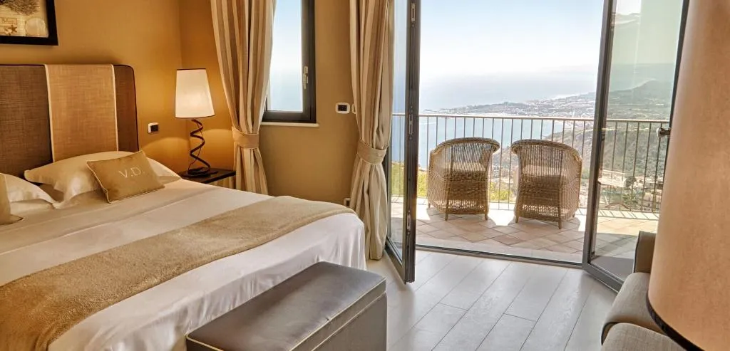 Room, Villa Ducale, Taormina
