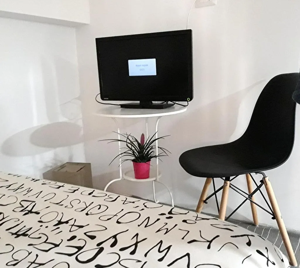 Room, B&B City Center, Naples