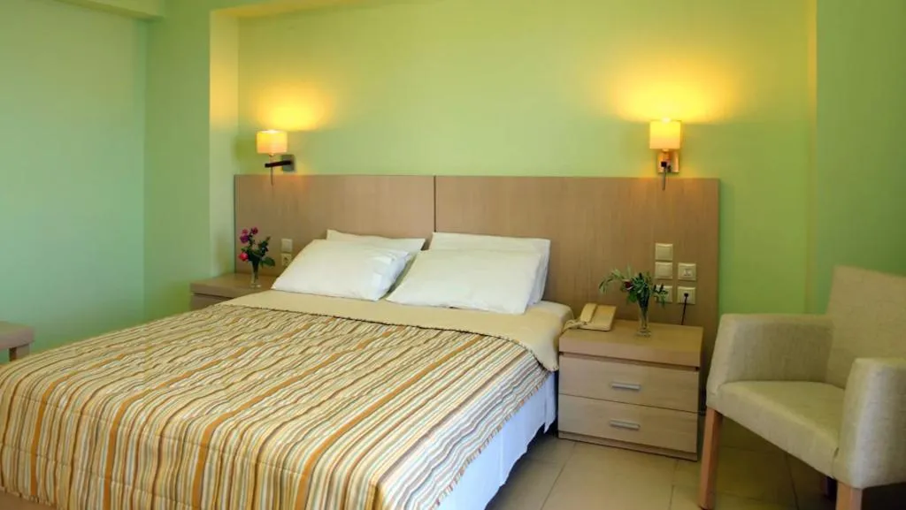 DOUBLE SIDE SEA VIEW Room, Skiathos Club Hotel & Suites, Skiathos
