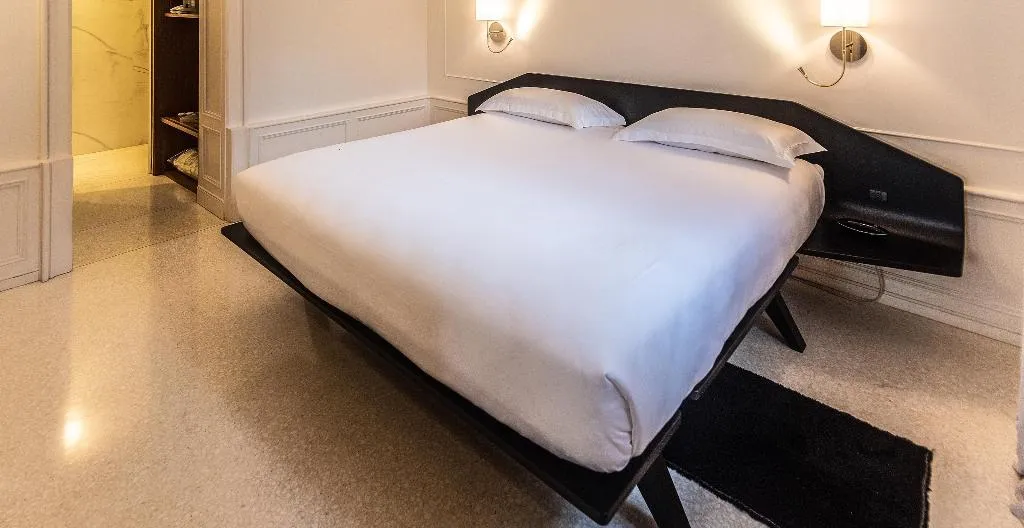 APARTMENT EXECUTIVE Room, Palazzo Paruta, Venice