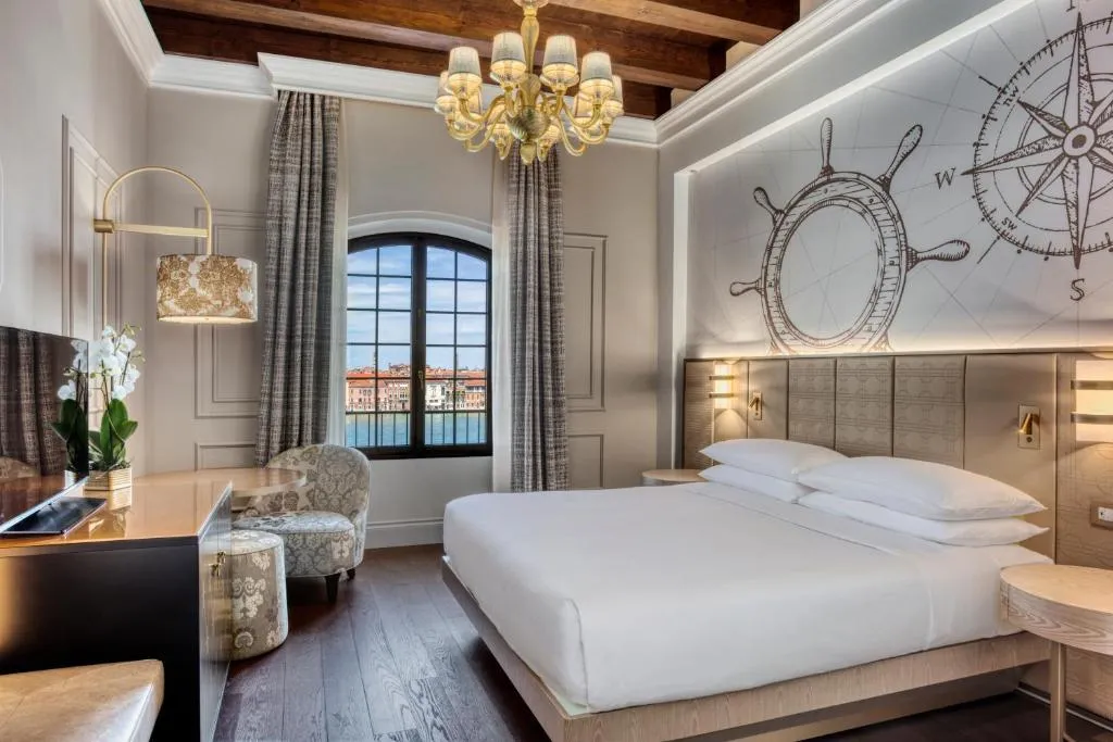 DOUBLE EXECUTIVE Room, Hilton Molino Stucky Venice, Venice